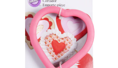 Κουπάτ μεταλλικό Wilton με λάστιχο καρδιά 1 τεμ. (018.04.450)