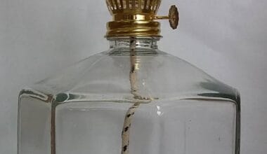 Λάμπα παραφινελαίου γίγας (900ml) οκτάγωνη 1 τεμ.