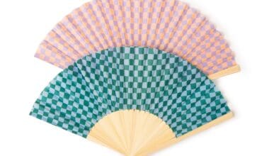 Βεντάλια μπαμπού (bamboo) Out Of The Blue δίχρωμη 37x21 εκ. 1 τεμ.