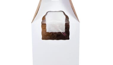 Κουτί τούρτας χάρτινο τετράγωνο λευκό με παράθυρο και λαβή 1 τεμ.