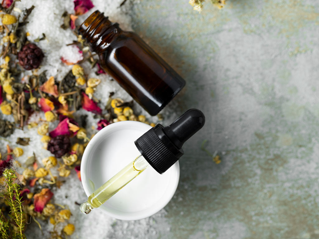 Αιθέρια έλαια: Πώς χρησιμοποιούνται στην καθημερινότητα